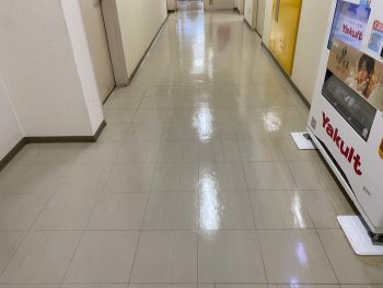大阪府堺市　自社ビルオフィス　床清掃