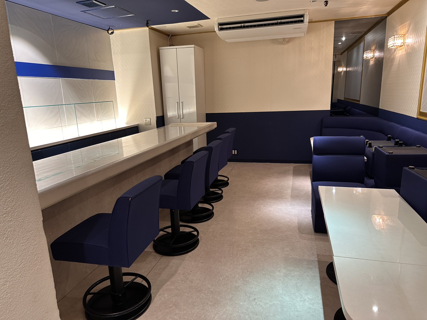 大阪・北新地の貸店舗で行った飲食店の引き渡し清掃後の店内